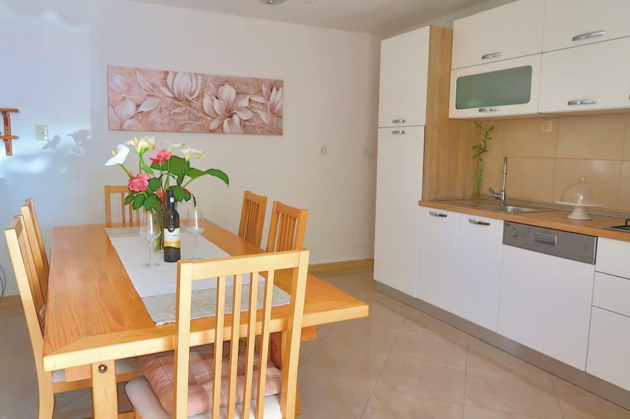Studio Apartman Mia Stobreč エクステリア 写真