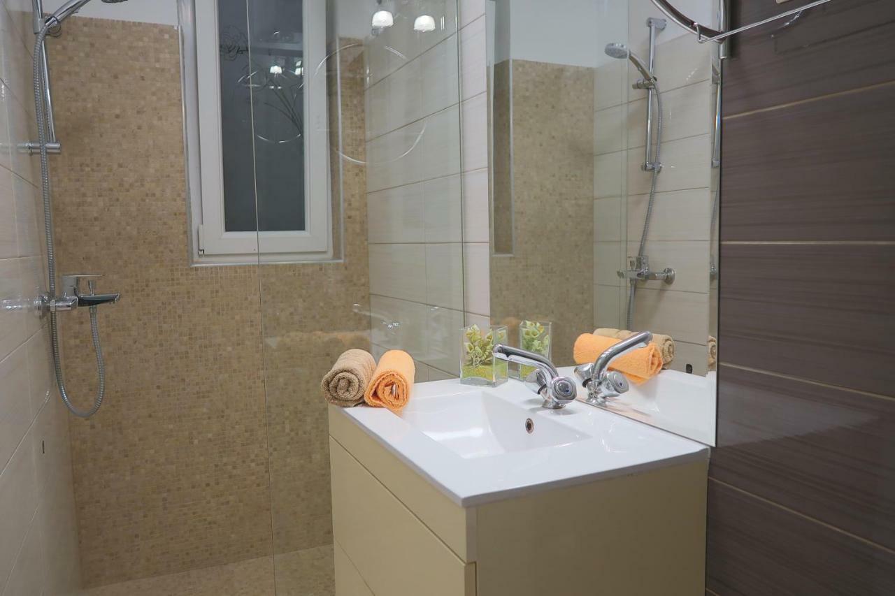 Studio Apartman Mia Stobreč エクステリア 写真