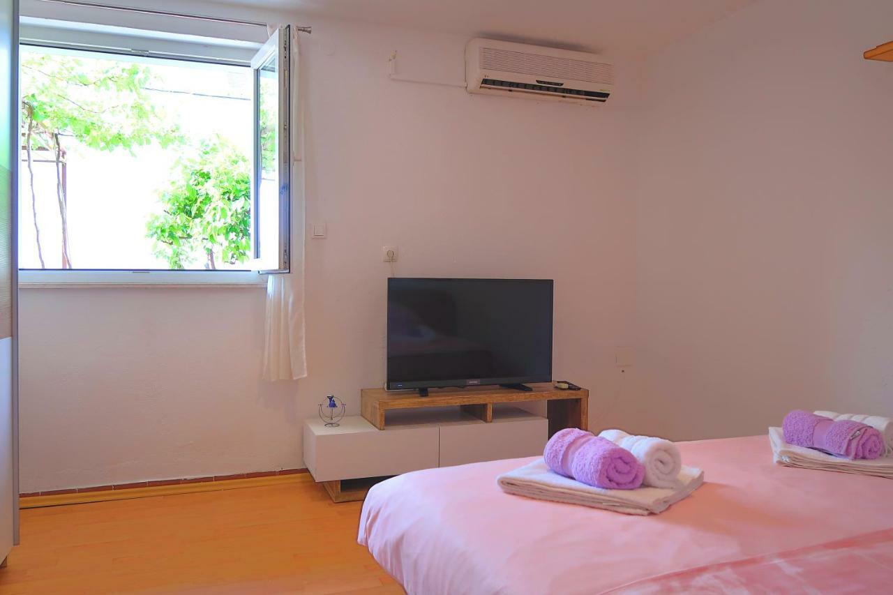 Studio Apartman Mia Stobreč エクステリア 写真